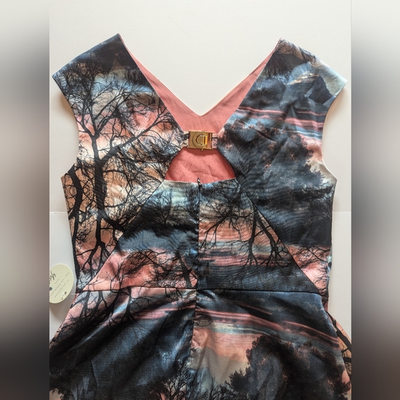 Yumi by Modcloth Sunset Scene Tree Dress with back buckle, size US 10 - Picture 4 of 7